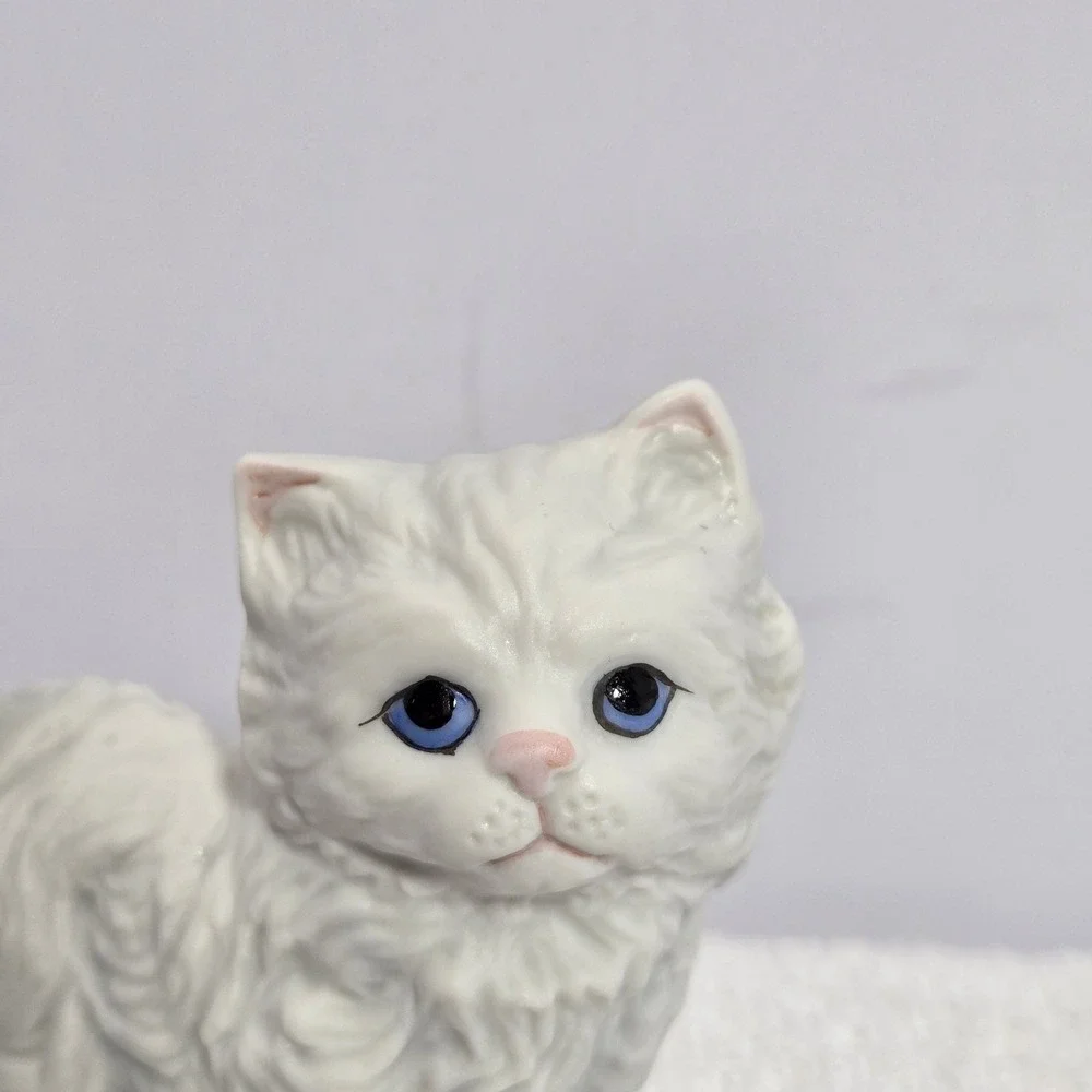 Vintage White Persian Cat Figurine Ceramic Glossy Blue Eyes Longhair Collectible